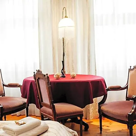 & Restaurant 