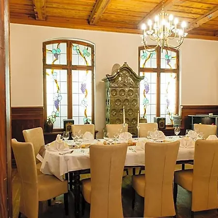 & Restaurant 
