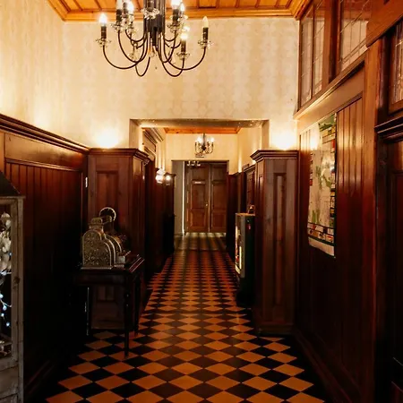 & Restaurant 