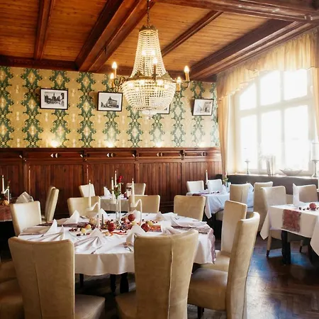 & Restaurant 