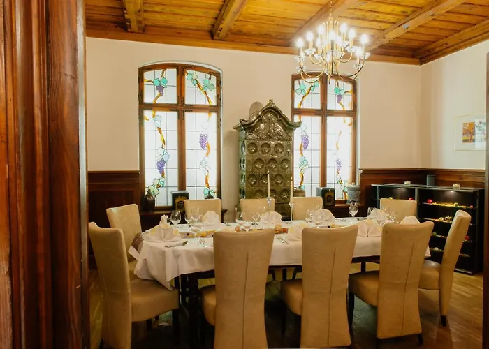 & Restaurant 